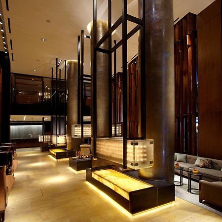The Dominick Hotel New York Interior foto The lobby of the hotel
