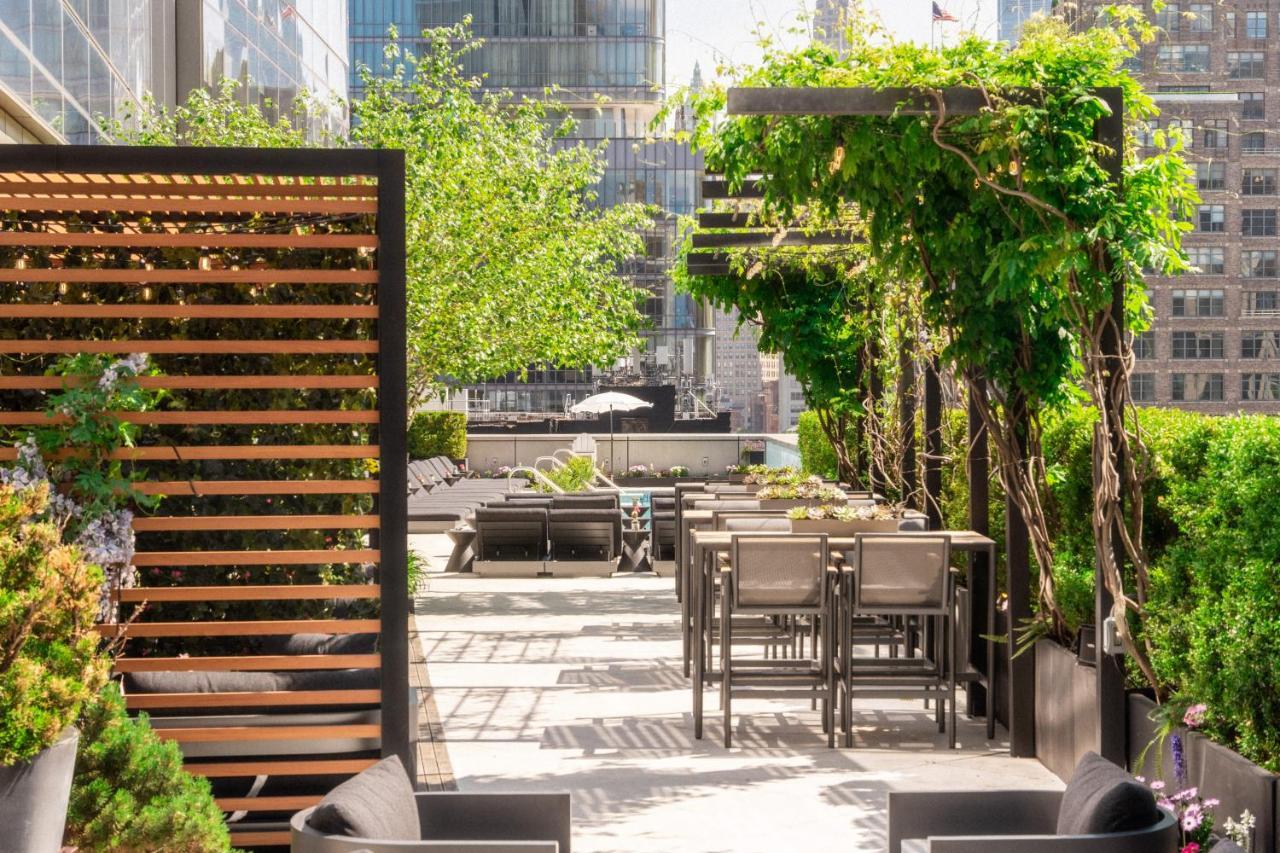 The Dominick Hotel New York Exterior foto The rooftop garden