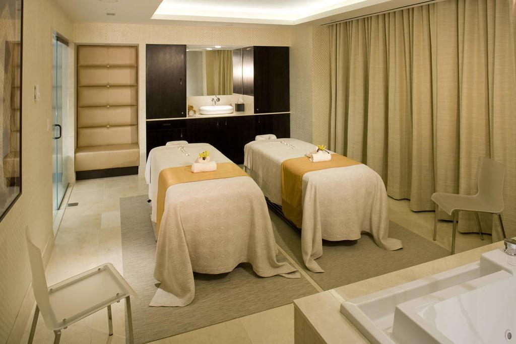 The Dominick Hotel New York Exterior foto A treatment room at the spa